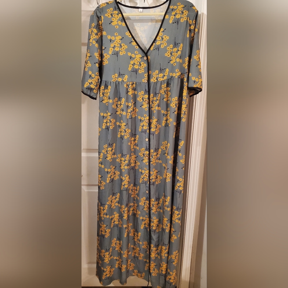 Floral Maxi Dress in Gray and Yellow